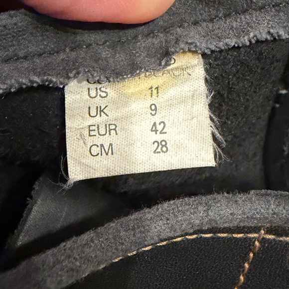 Skechers Vintage Laramie Boots 🥾 - Picture 14 of 16